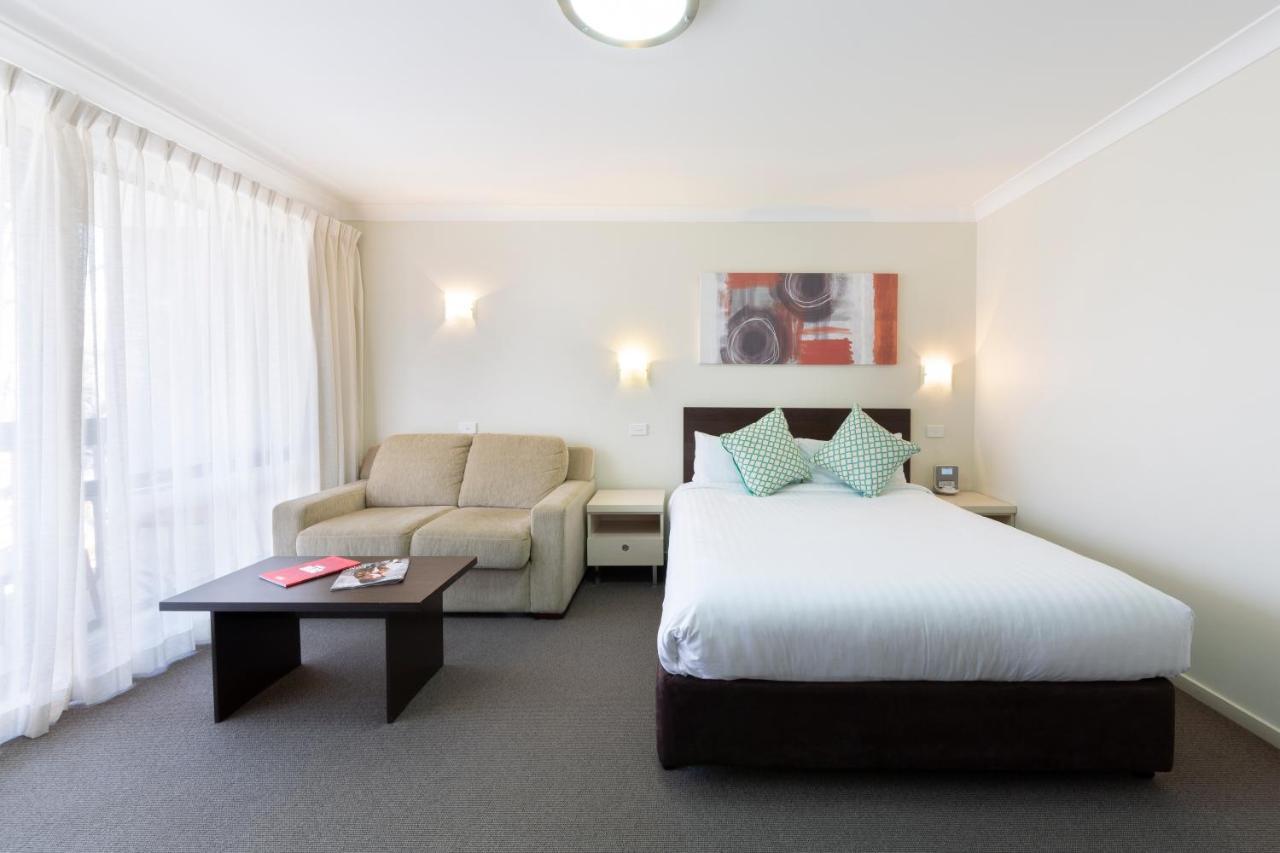 Ibis Styles Canberra Tall Trees Buitenkant foto